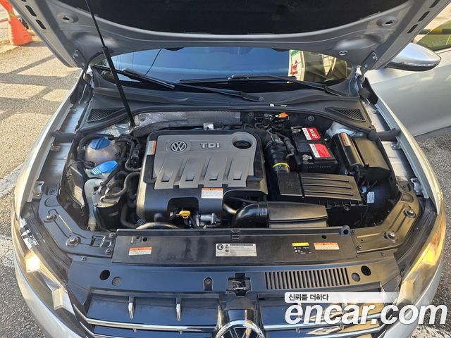 Volkswagen Passat 2015 — photo 20