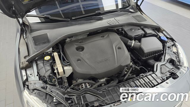 Volvo S60 2016 — photo 6