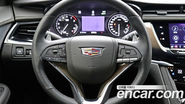 Cadillac XT6 2023 — photo 19