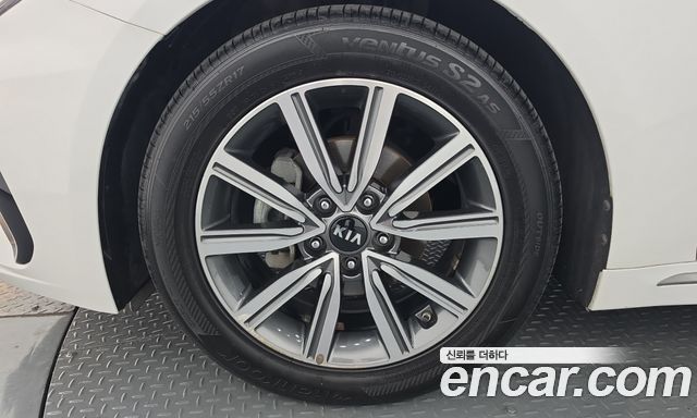 Kia K5 2019 — photo 5
