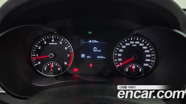 Kia K5 2019 — photo 11