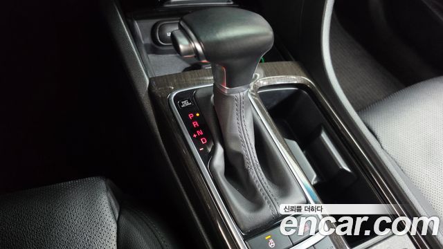 Kia K5 2019 — photo 12
