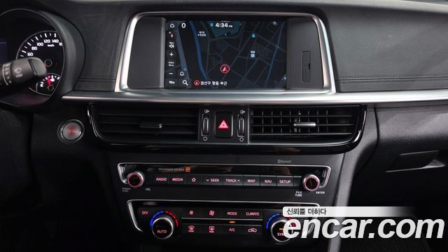 Kia K5 2019 — photo 18