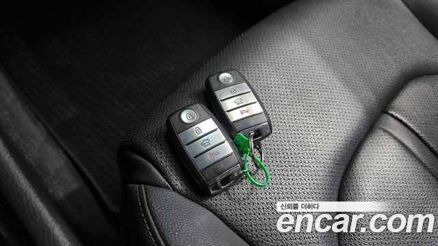 Kia K5 2019 — photo 21
