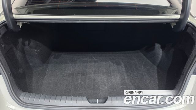 Kia K5 2019 — photo 23