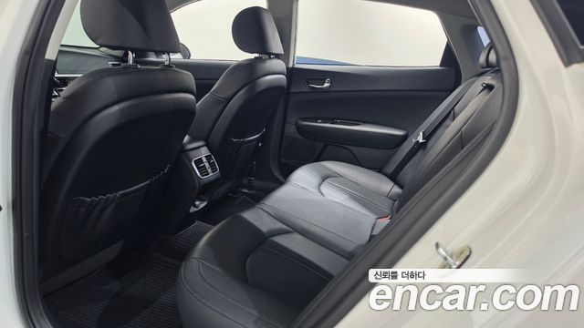 Kia K5 2019 — photo 24