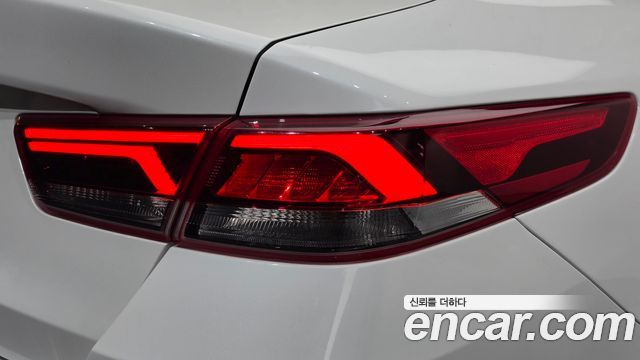 Kia K5 2019 — photo 9
