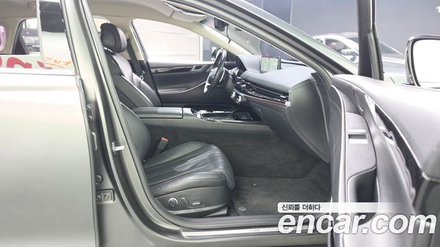 Genesis G80 2022 — photo 17