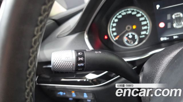 Genesis G80 2022 — photo 23