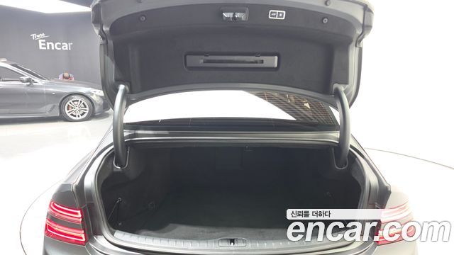 Genesis G80 2022 — photo 26