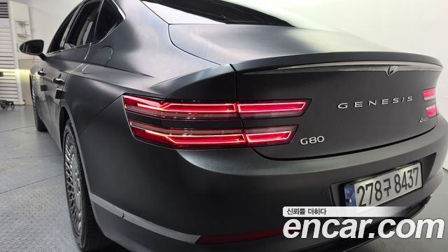 Genesis G80 2022 — photo 9