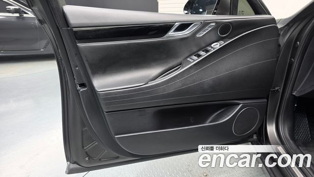 Genesis G80 2022 — photo 14
