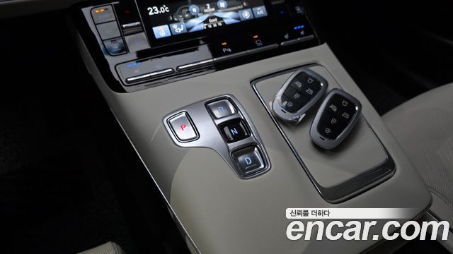 Hyundai Grandeur 2023 — photo 12