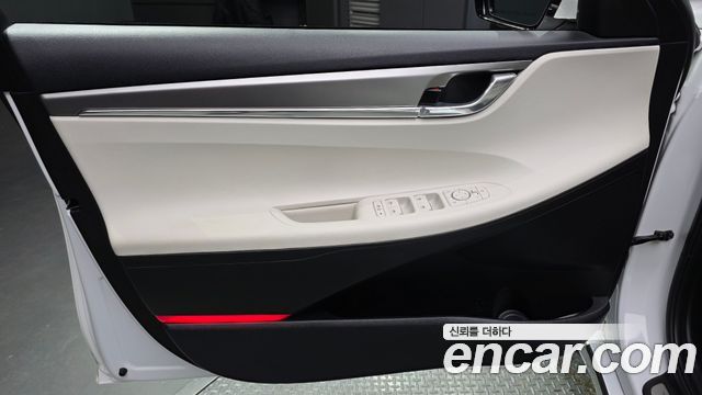 Hyundai Grandeur 2023 — photo 14