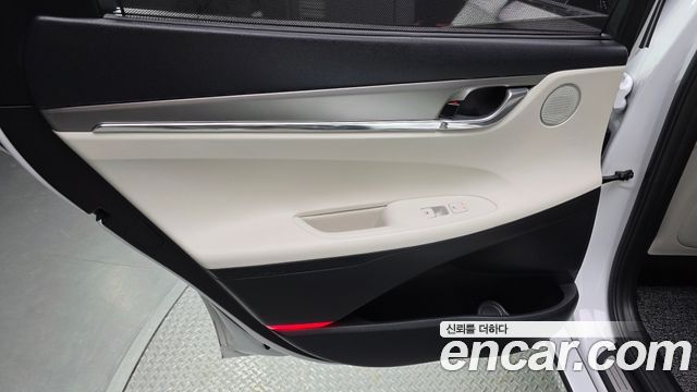 Hyundai Grandeur 2023 — photo 15
