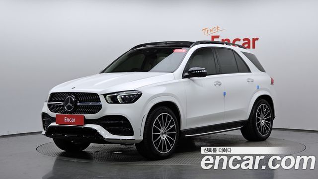 Mercedes-Benz GLE-Class 2022 — photo 35