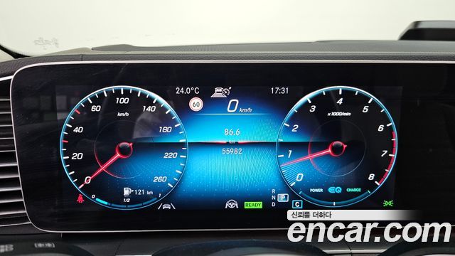 Mercedes-Benz GLE-Class 2022 — photo 11