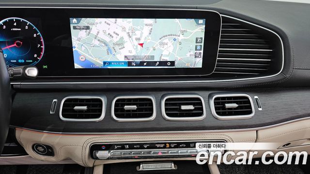 Mercedes-Benz GLE-Class 2022 — photo 20