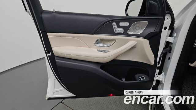 Mercedes-Benz GLE-Class 2022 — photo 14