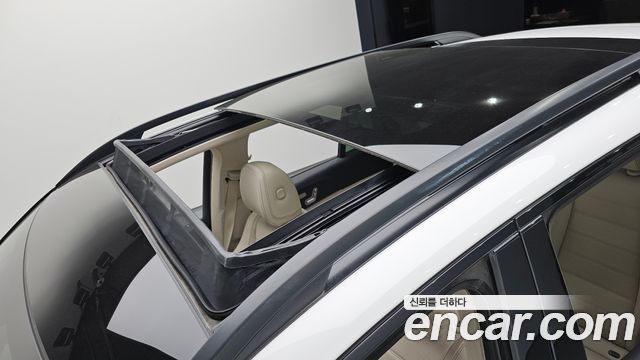 Mercedes-Benz GLE-Class 2022 — photo 32