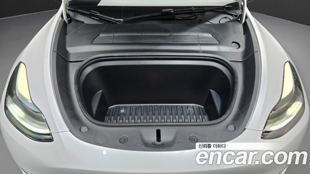 Tesla Model Y 2024 — photo 6