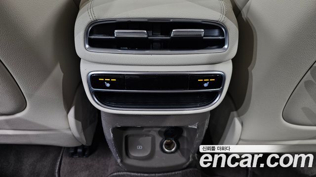 Genesis GV80 2022 — photo 32