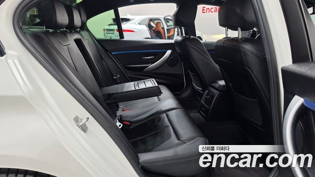 BMW 3-Series 2016 — photo 11