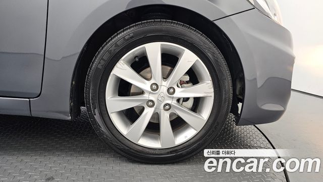 Hyundai Accent 2012 — photo 7