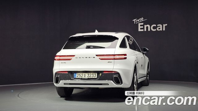 Genesis GV70 2021 — photo 4