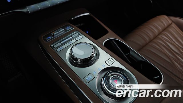 Genesis GV70 2021 — photo 12