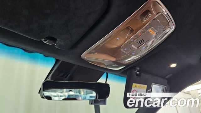 Genesis GV70 2021 — photo 26