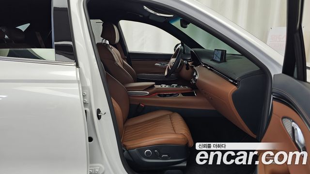 Genesis GV70 2021 — photo 16