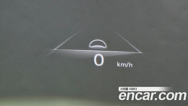 Genesis GV70 2021 — photo 31