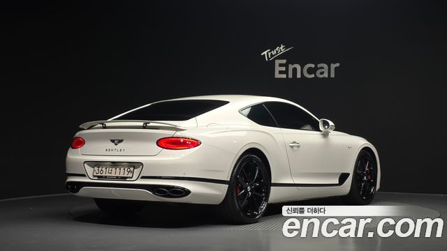 Bentley Continental 2023 — photo 2