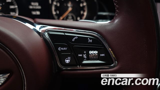 Bentley Continental 2023 — photo 25