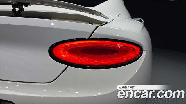 Bentley Continental 2023 — photo 9