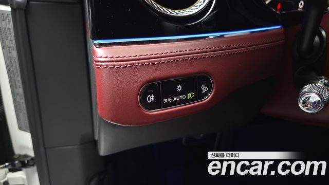 Bentley Continental 2023 — photo 30
