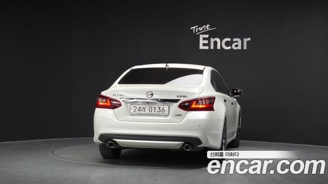 Nissan Altima 2017 — photo 4