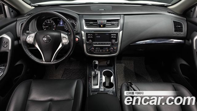 Nissan Altima 2017 — photo 10