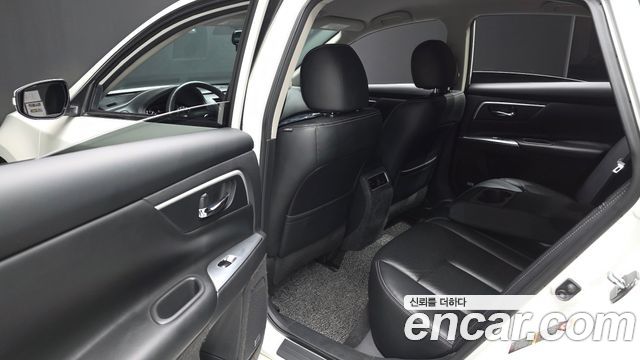 Nissan Altima 2017 — photo 16