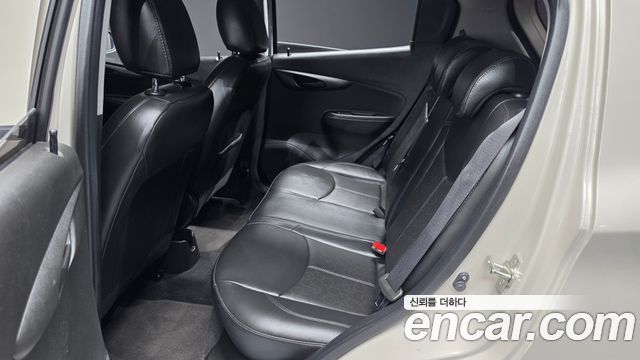 Chevrolet Korea Spark 2017 — photo 11