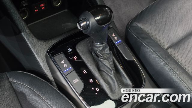 Kia K3 2017 — photo 9