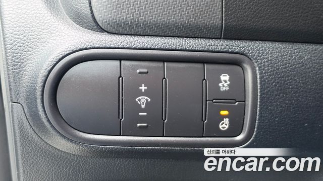 Kia K3 2017 — photo 13