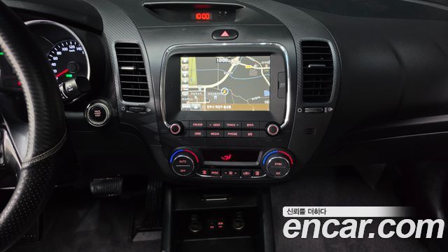 Kia K3 2017 — photo 15