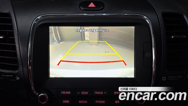 Kia K3 2017 — photo 16
