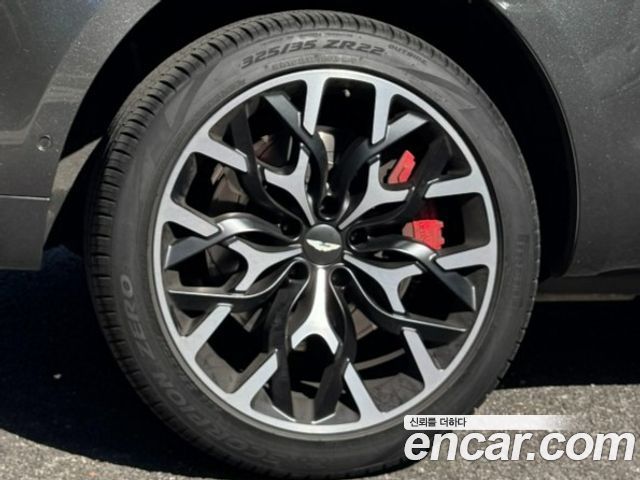 Aston Martin DBX 2022 — photo 5