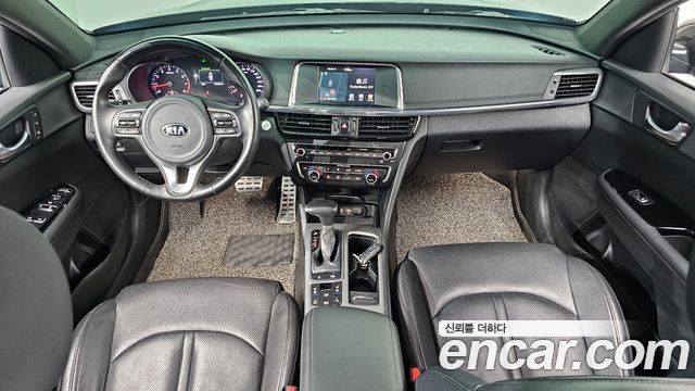 Kia K5 2017 — photo 10