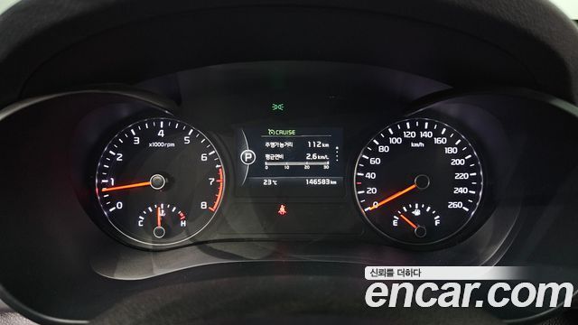 Kia K5 2017 — photo 11