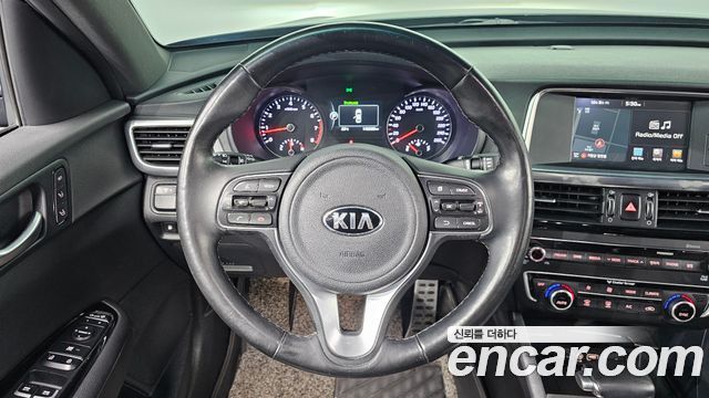 Kia K5 2017 — photo 19