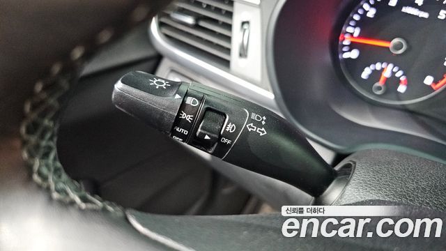 Kia K5 2017 — photo 26